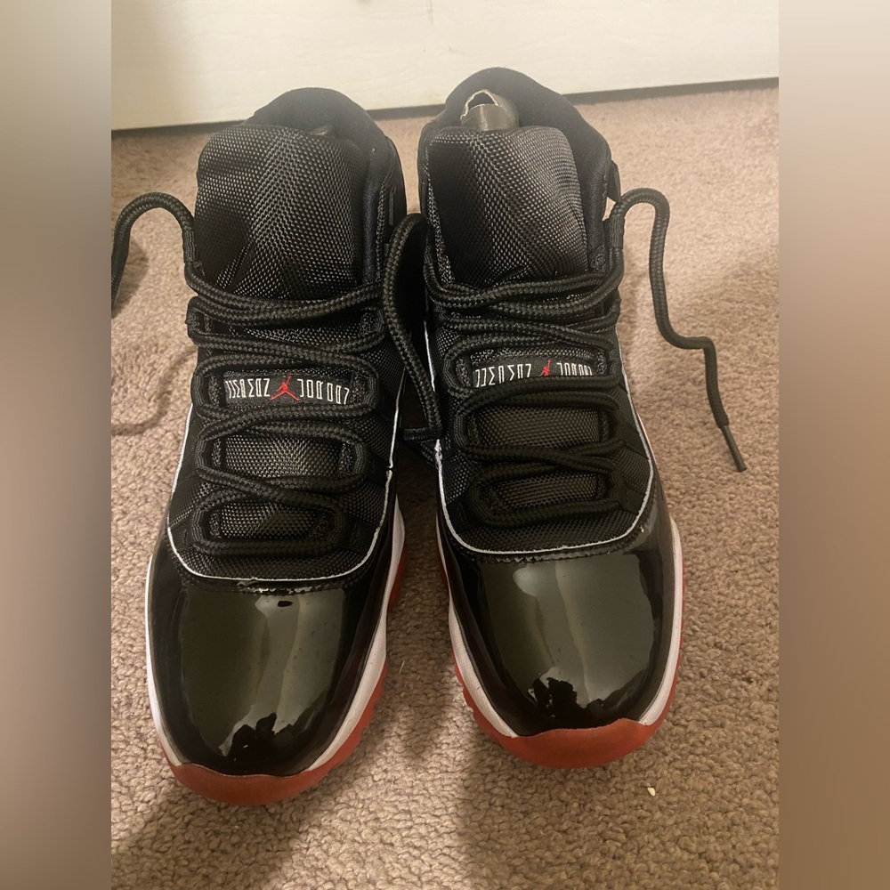 Size 9.5 - Jordan 11 Retro Bred 2019